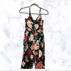 Floral pants romper. With pockets!